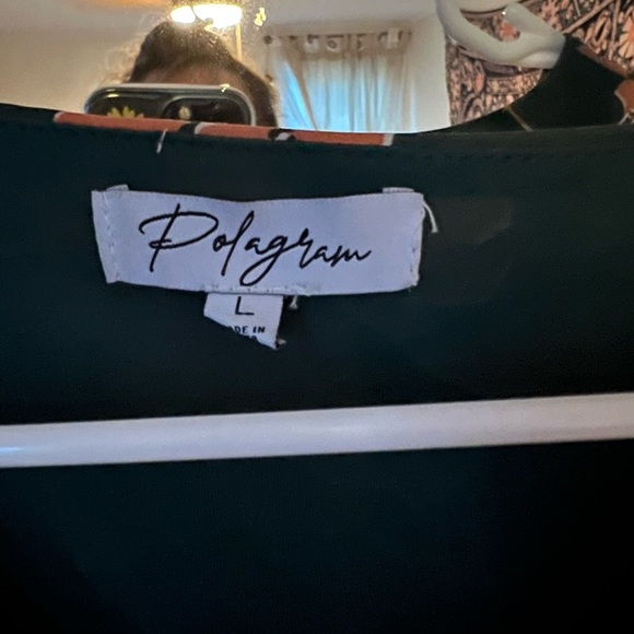 Purchased from Baltic Born 2 years ago. Very flattering boho vintage vibe - Picture 2 of 3